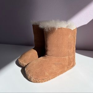 Baby Girl Ugg Boots Size 2c/3c Chestnut